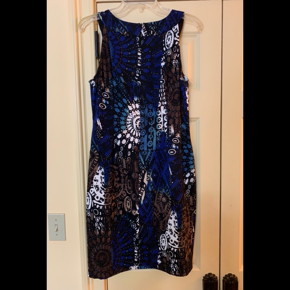 Dress - Picture 3 of 3